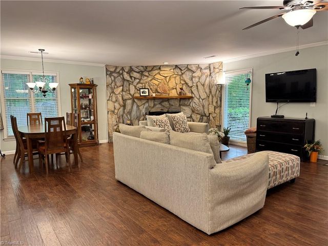 752 Magnum Drive, Winston-salem, NC 27101
