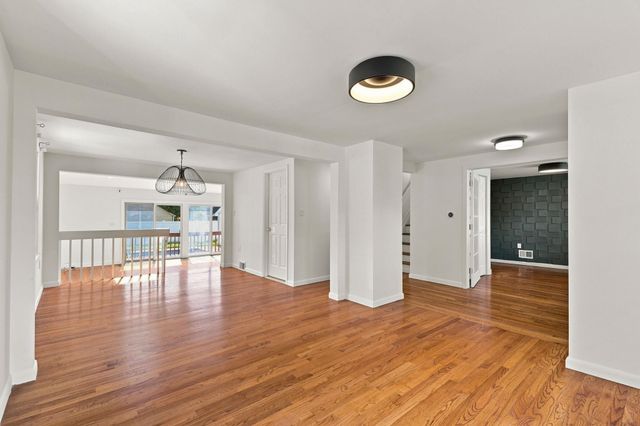 1138 MAYFAIR DR, Rahway, NJ 07065