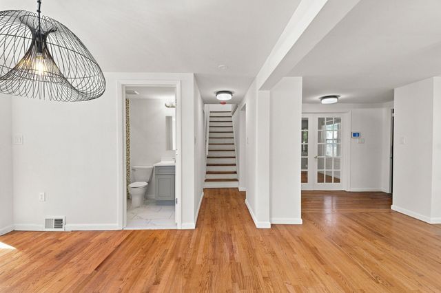 1138 MAYFAIR DR, Rahway, NJ 07065