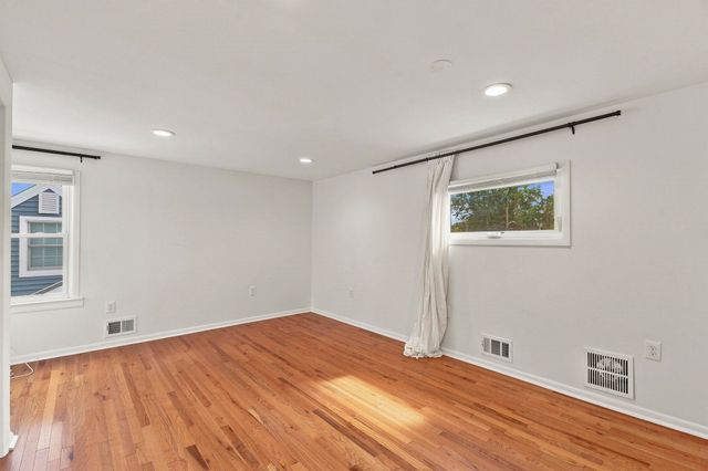1138 MAYFAIR DR, Rahway, NJ 07065