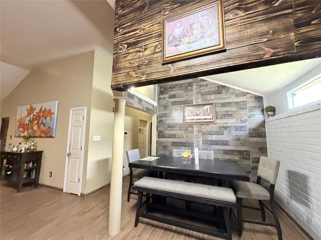 11835 Greencanyon Drive, Houston, TX 77044