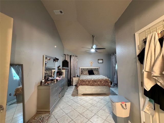 11835 Greencanyon Drive, Houston, TX 77044