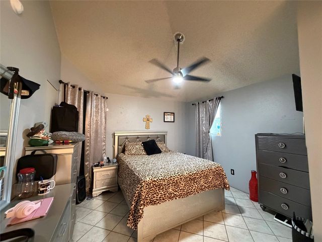 11835 Greencanyon Drive, Houston, TX 77044