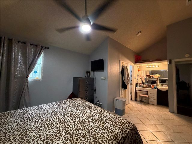 11835 Greencanyon Drive, Houston, TX 77044