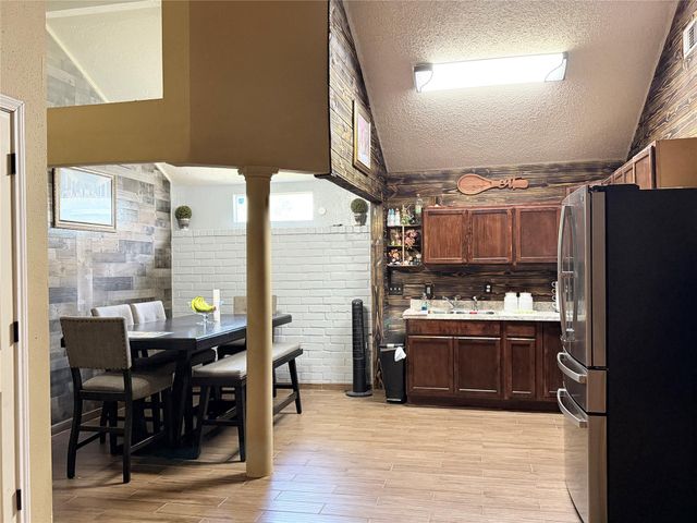 11835 Greencanyon Drive, Houston, TX 77044