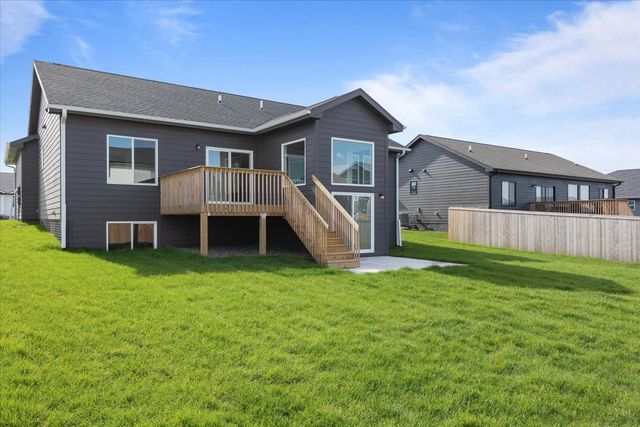 3231 NW 27th Circle, Ankeny, IA 50023