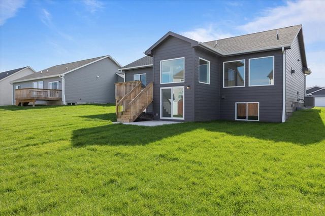 3231 NW 27th Circle, Ankeny, IA 50023