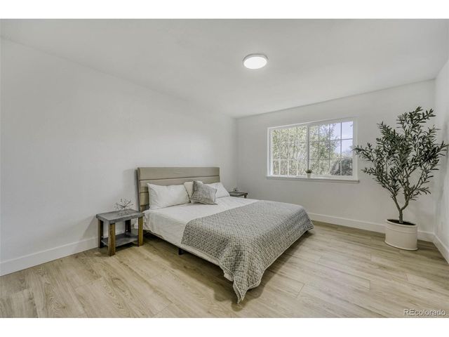 3855 S Monaco St 103, Denver, CO 80237