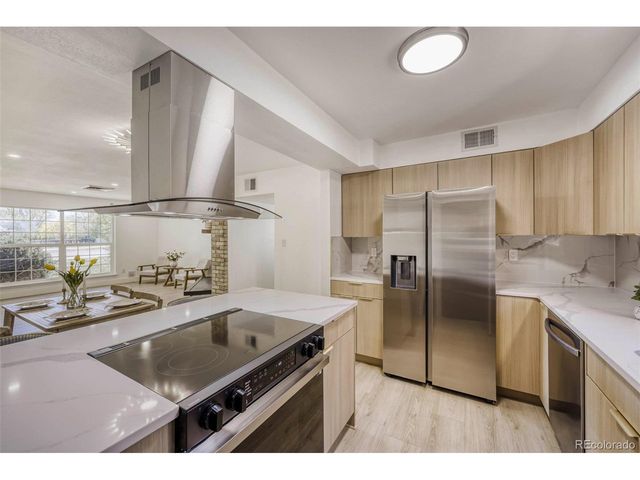 3855 S Monaco St 103, Denver, CO 80237