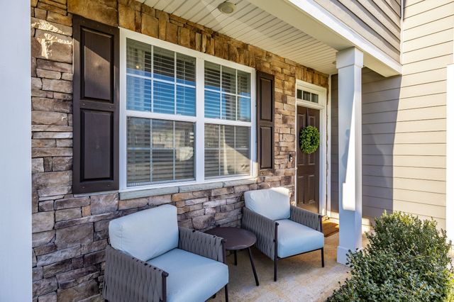 7039 Sunny Parks Dr, White House, TN 37188