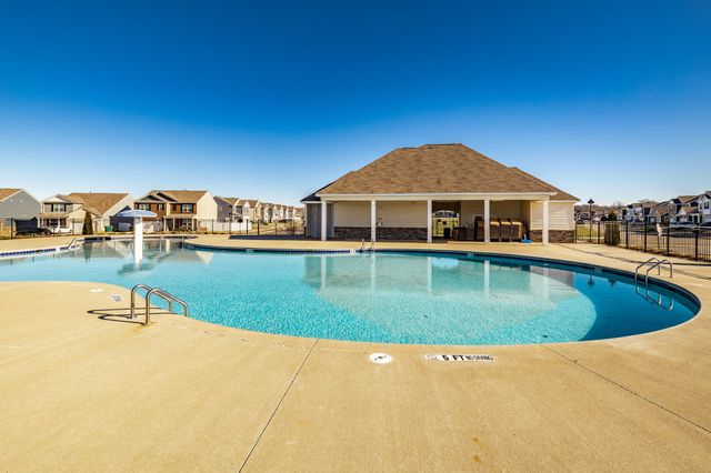 7039 Sunny Parks Dr, White House, TN 37188