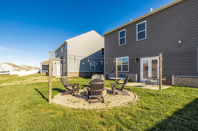 7039 Sunny Parks Dr, White House, TN 37188