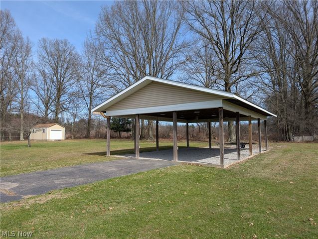 14086 Ellsworth Road, Berlin Center, OH 44401