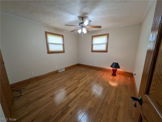 14086 Ellsworth Road, Berlin Center, OH 44401