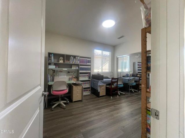 7937 N Keer Drive, Los Angeles, CA 91335