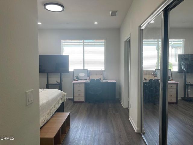 7937 N Keer Drive, Los Angeles, CA 91335