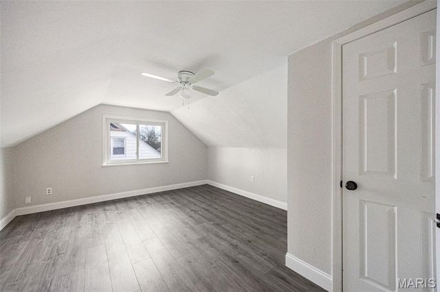 8647 Belcrest Lane, St John, MO 63114