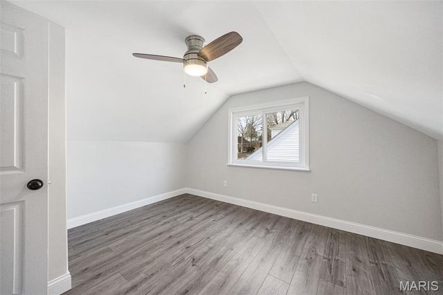 8647 Belcrest Lane, St John, MO 63114