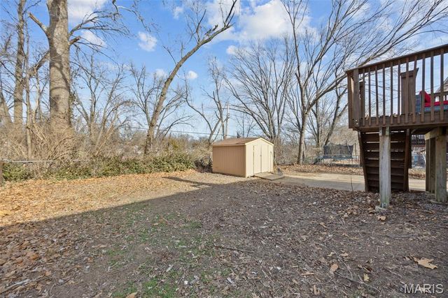 8647 Belcrest Lane, St John, MO 63114