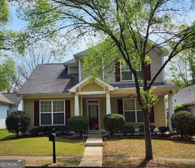 5847 Landers Loop, Fairburn, GA 30213