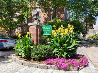 5 Midland Gardens 2K, Bronxville, NY 10708