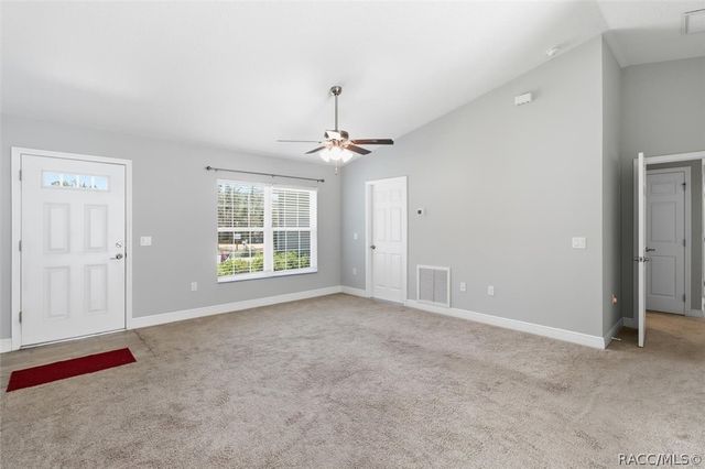 8044 N Creek Way, Dunnellon, FL 34434