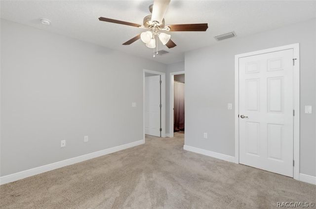 8044 N Creek Way, Dunnellon, FL 34434