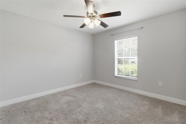 8044 N Creek Way, Dunnellon, FL 34434