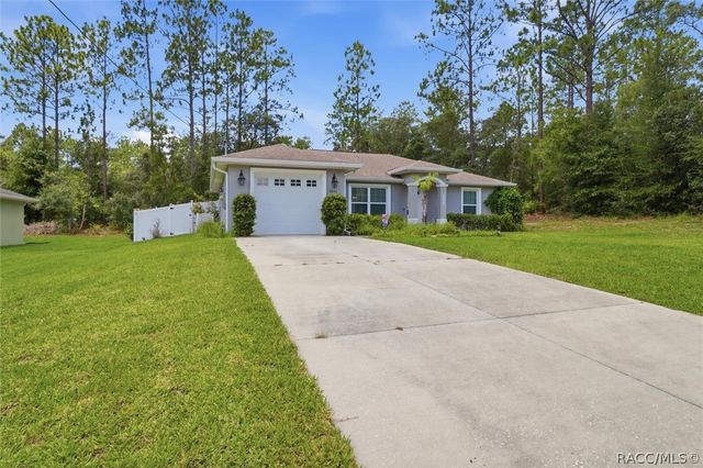 8044 N Creek Way, Dunnellon, FL 34434