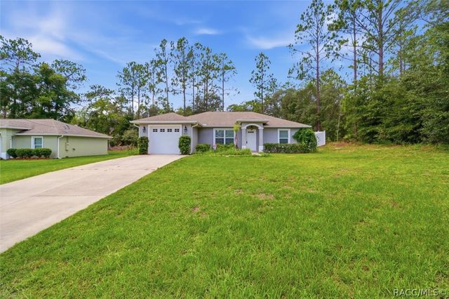 8044 N Creek Way, Dunnellon, FL 34434