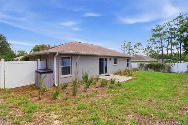 8044 N Creek Way, Dunnellon, FL 34434