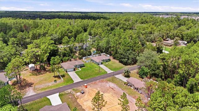 8044 N Creek Way, Dunnellon, FL 34434