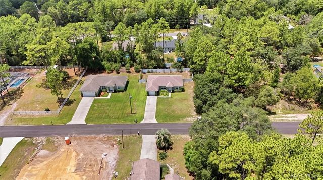 8044 N Creek Way, Dunnellon, FL 34434