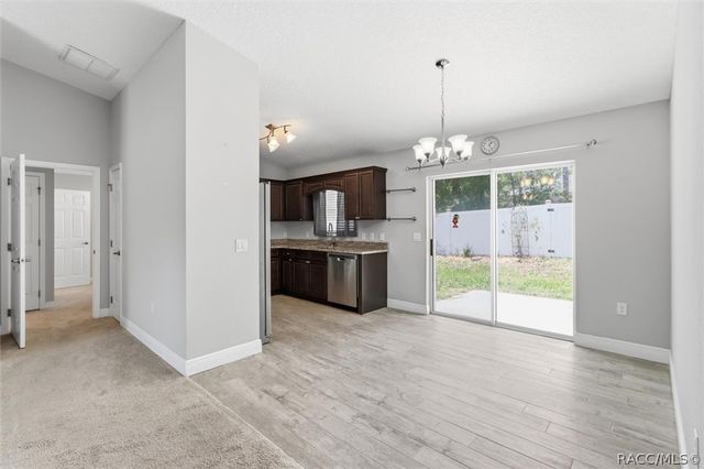 8044 N Creek Way, Dunnellon, FL 34434