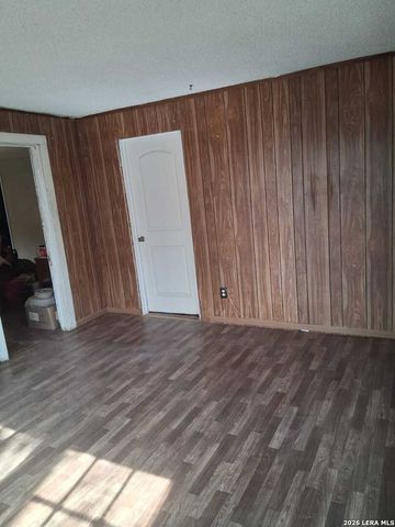 1420 Schulle, San Marcos, TX 78666