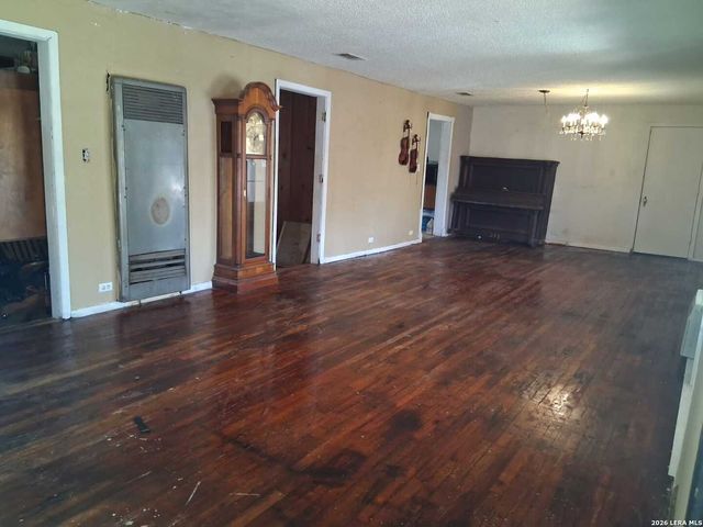 1420 Schulle, San Marcos, TX 78666