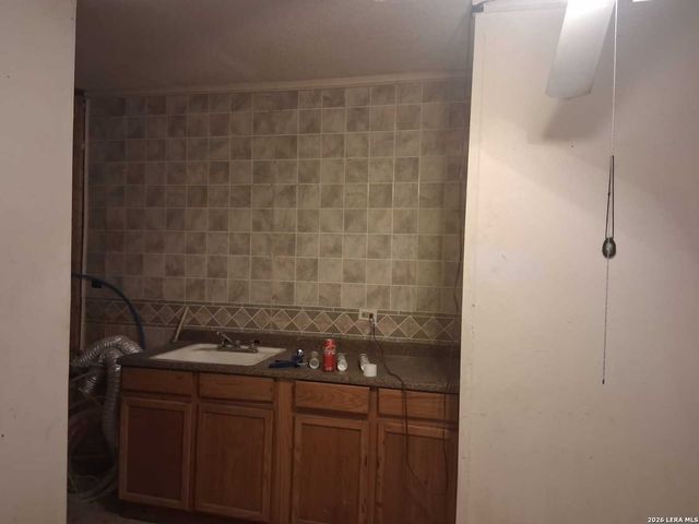 1420 Schulle, San Marcos, TX 78666