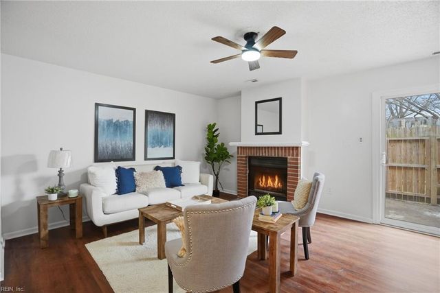 1966 Darnell DR, Virginia Beach, VA 23455