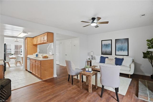 1966 Darnell DR, Virginia Beach, VA 23455