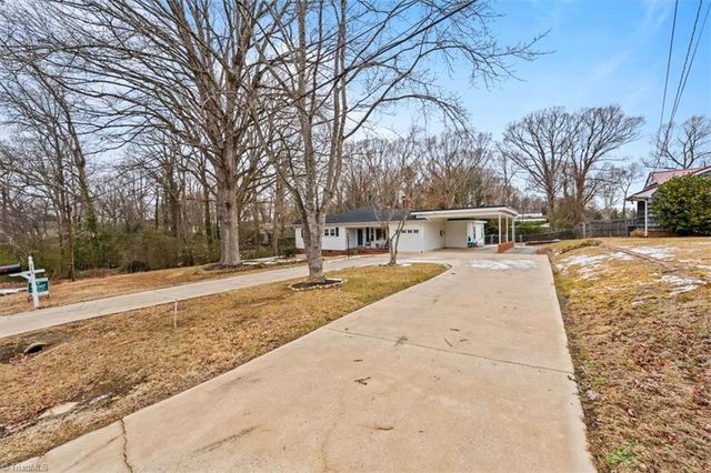 243 Hawthorne Drive, Asheboro, NC 27205