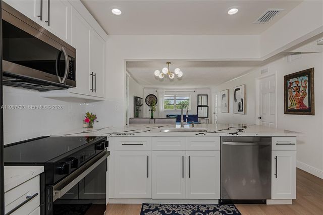 2500 SW 81st Ave 304, Davie, FL 33324