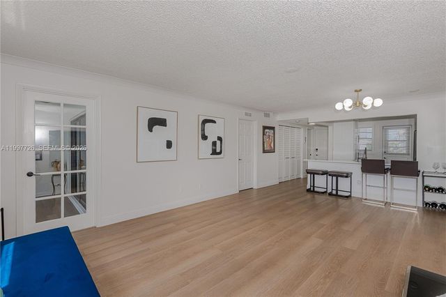 2500 SW 81st Ave 304, Davie, FL 33324