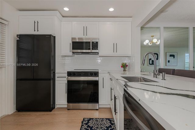 2500 SW 81st Ave 304, Davie, FL 33324