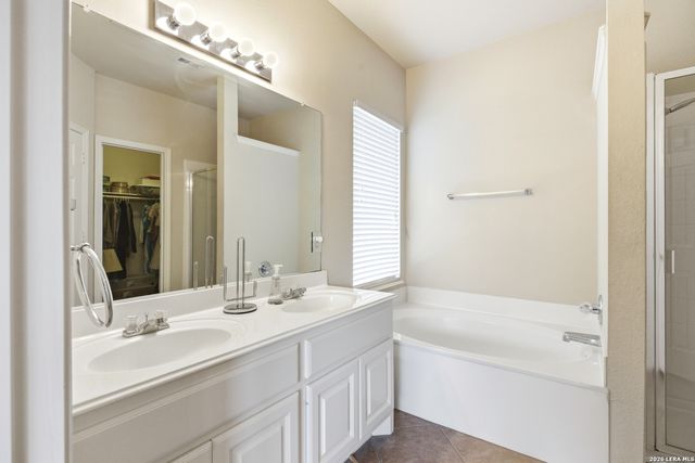 22130 Prospect Hl, San Antonio, TX 78258