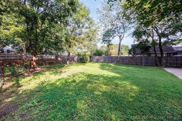 1655 Cherokee Place, Bartlesville, OK 74003