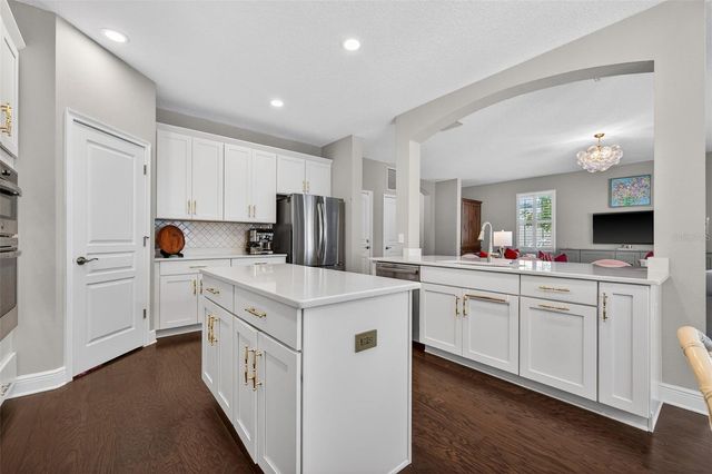 4012 W BAY TO BAY BOULEVARD, Tampa, FL 33629