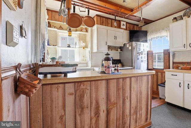 12 E MAIN ST, Felton, DE 19943