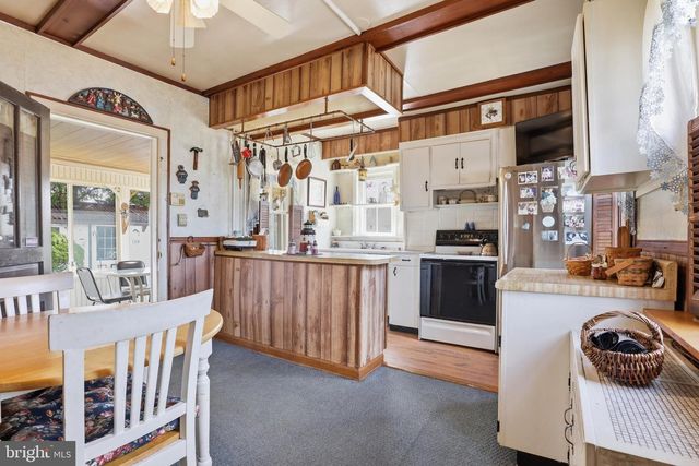 12 E MAIN ST, Felton, DE 19943