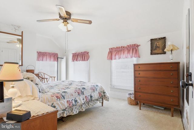 12 E MAIN ST, Felton, DE 19943