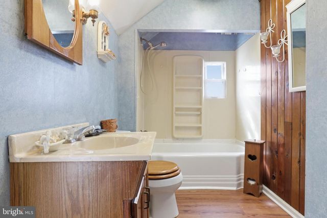 12 E MAIN ST, Felton, DE 19943